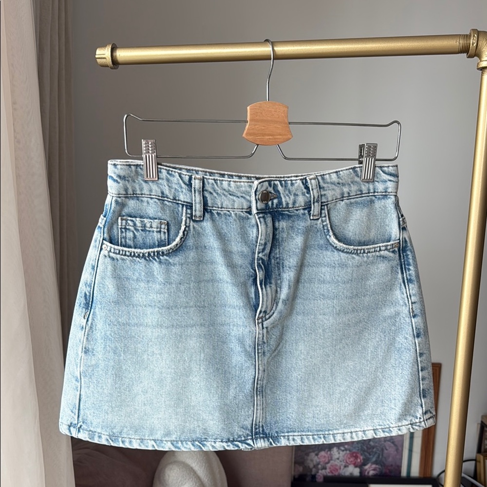 Zara Light Wash Denim A-Line Mini Skirt